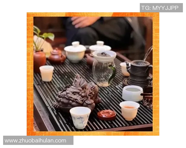 茶文化与茶艺的融合探索：从茶行为中心看茶的传统与创新发展